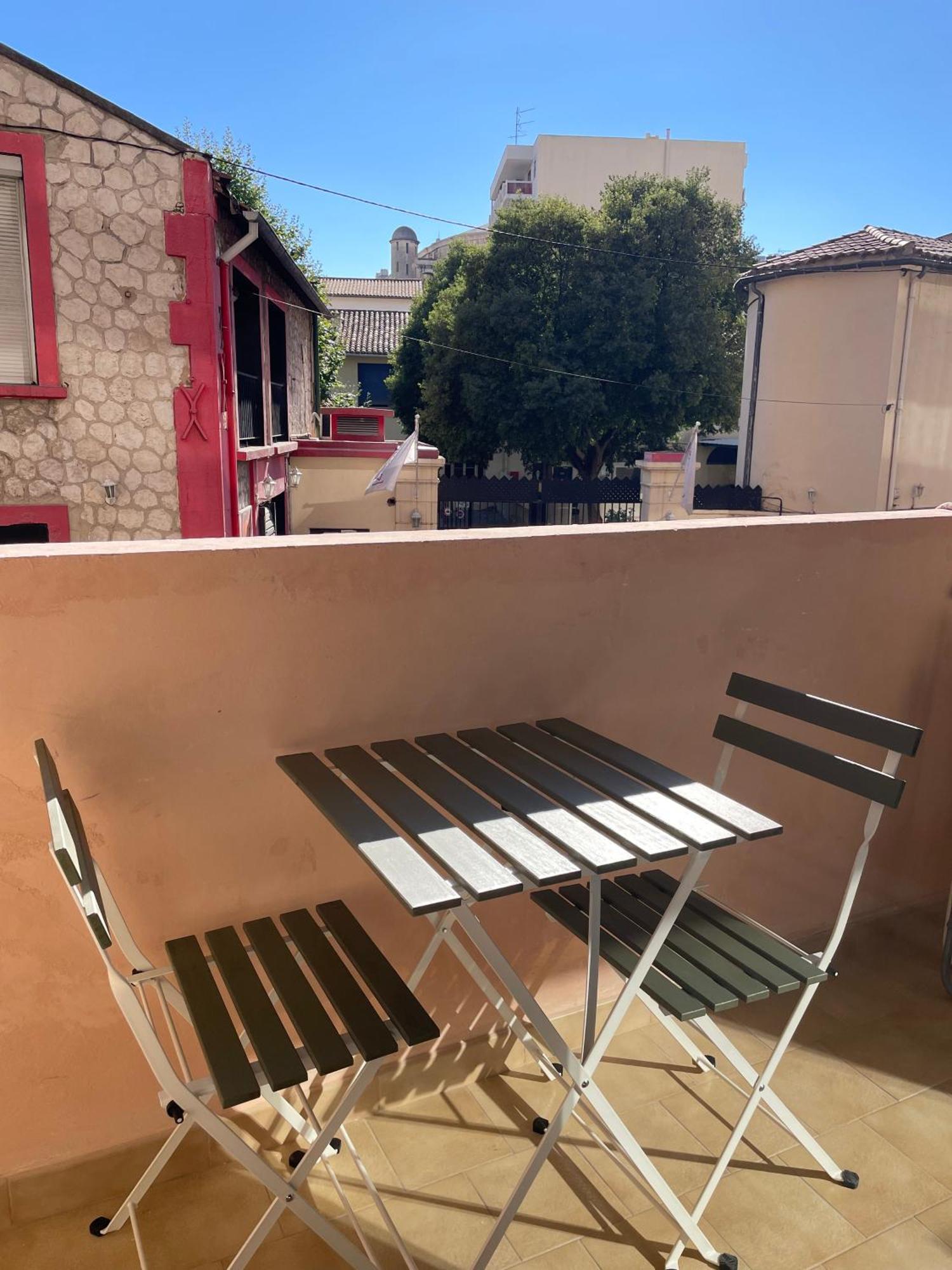 Appartement Superbe T2 Avec Box Garage Proche Velodrome Et Prado à Marseille Extérieur photo